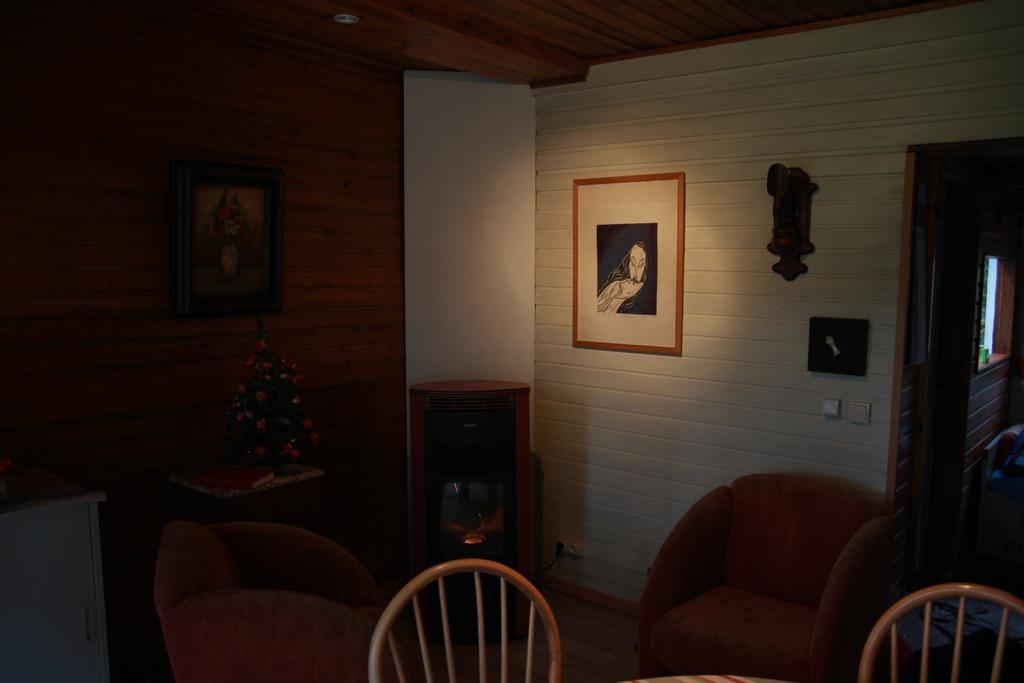 Helpende Hand Villa Oelegem ภายนอก รูปภาพ